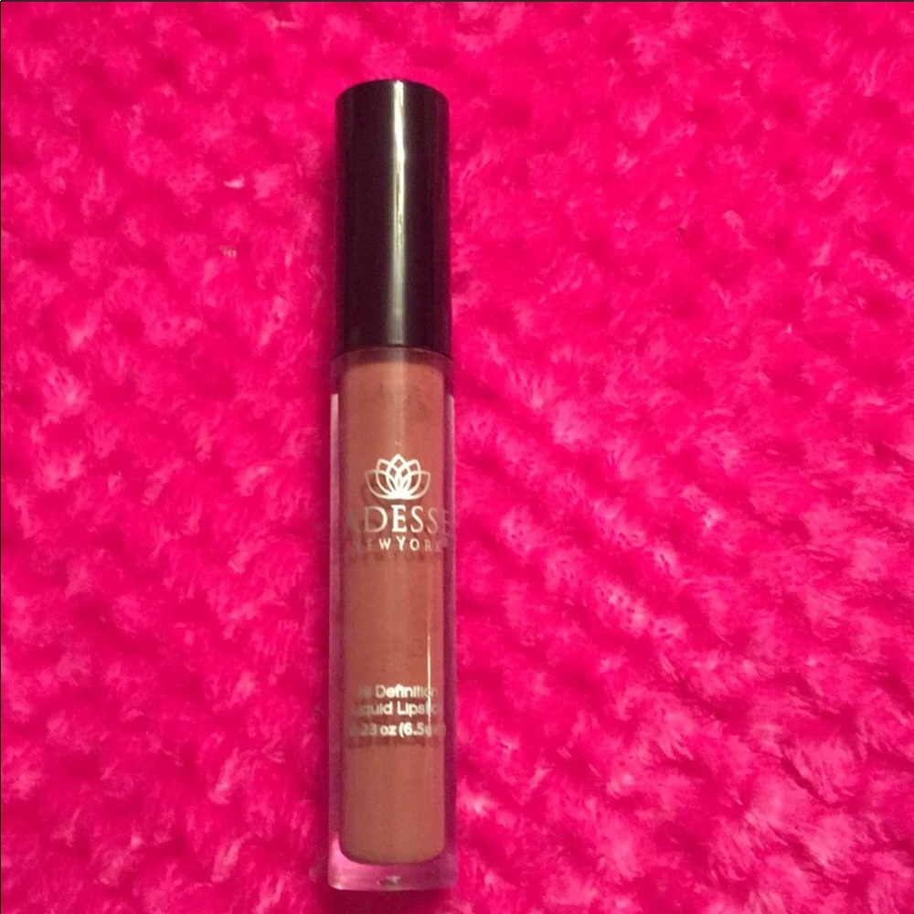 4/$15 Adesse hi definition liquid lipstick